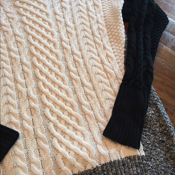 Bianca Nygard Sweater. Beautiful with any bottoms - Picture 2 of 3